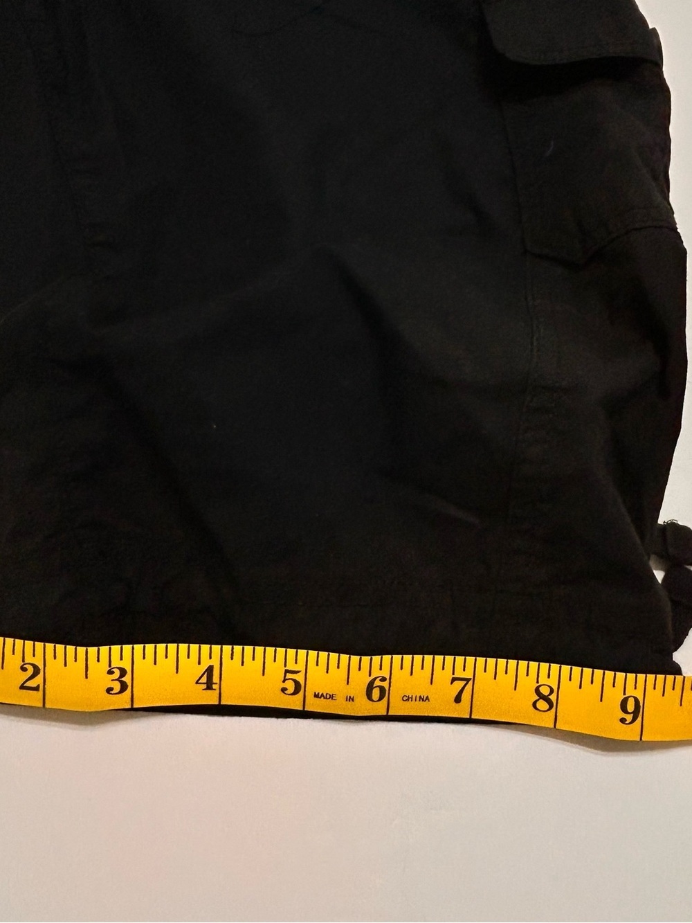 St. John's Bay Women's Cargo Drawstring waist capris tie hem Black  Sz14P - Picture 9 of 9